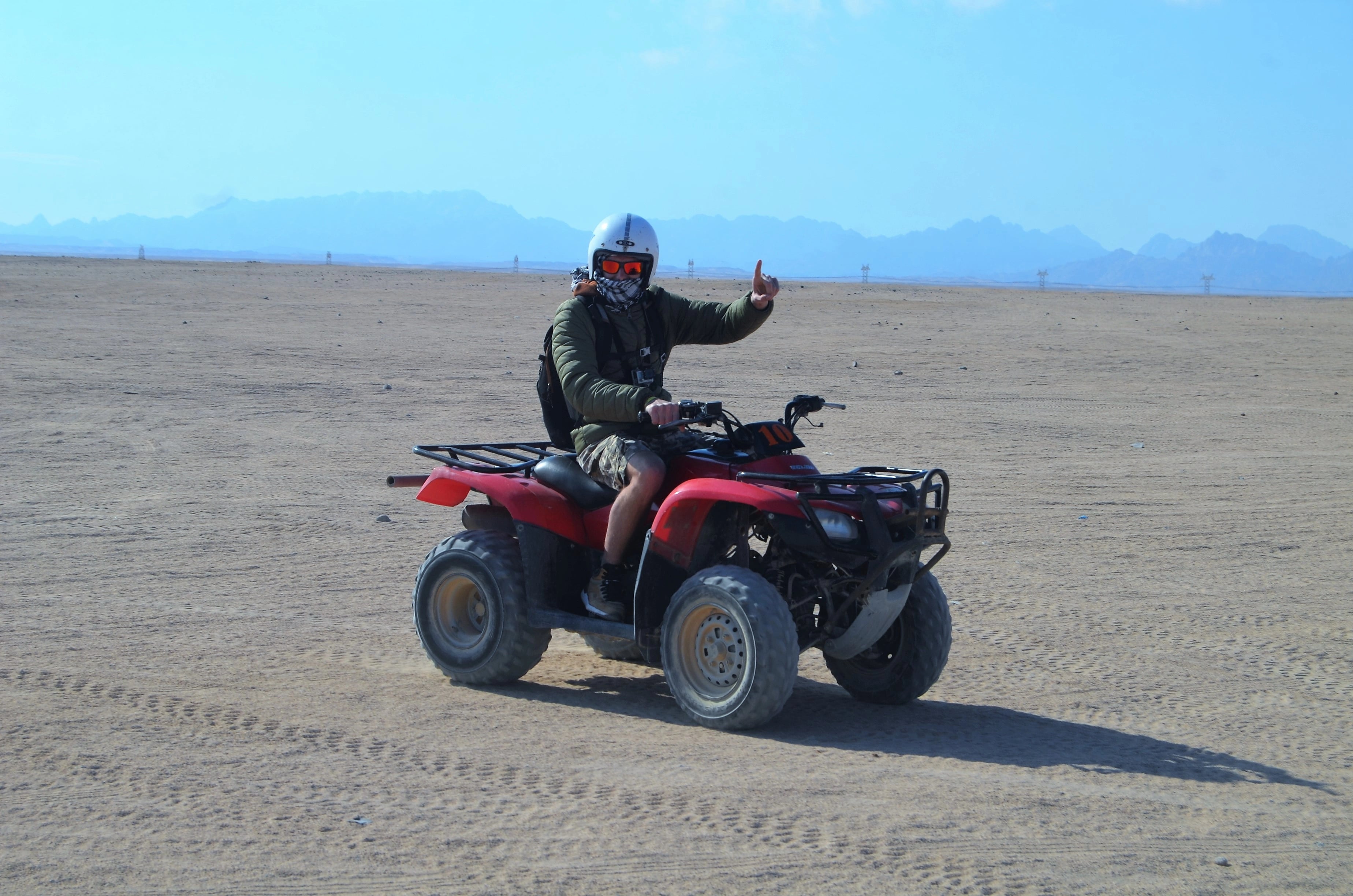 Tour ATV quad avec balade à chameau dans le désert d'Hurghada