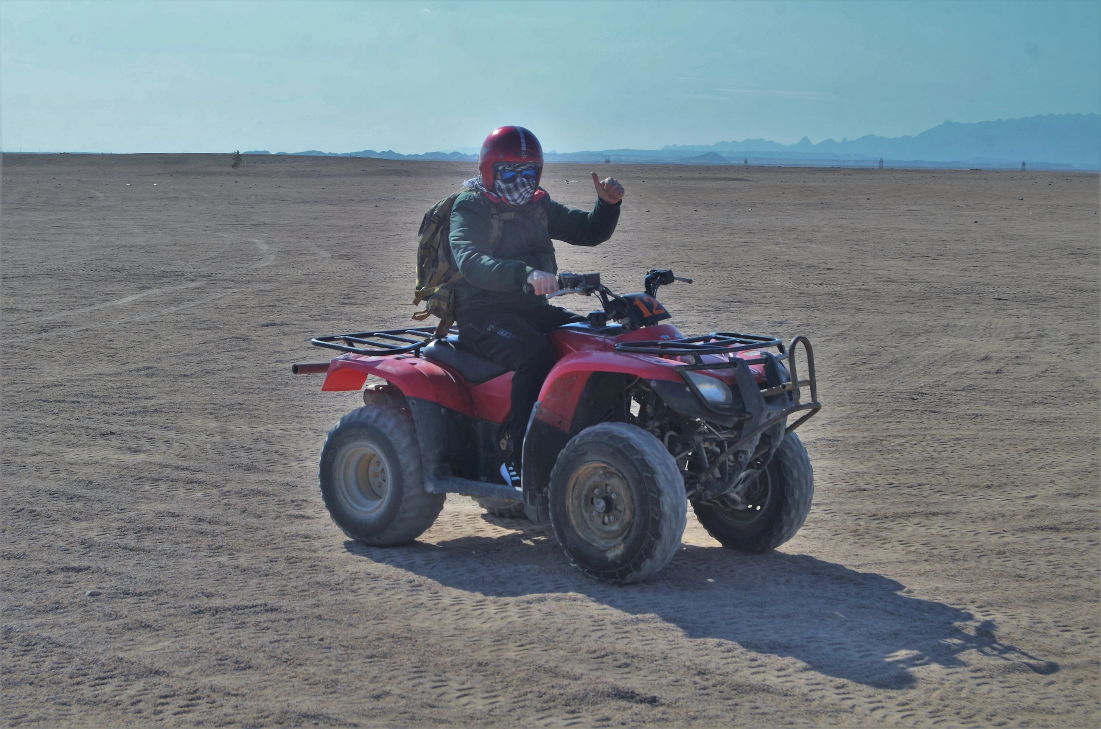 Tour ATV quad avec balade à chameau dans le désert d'Hurghada